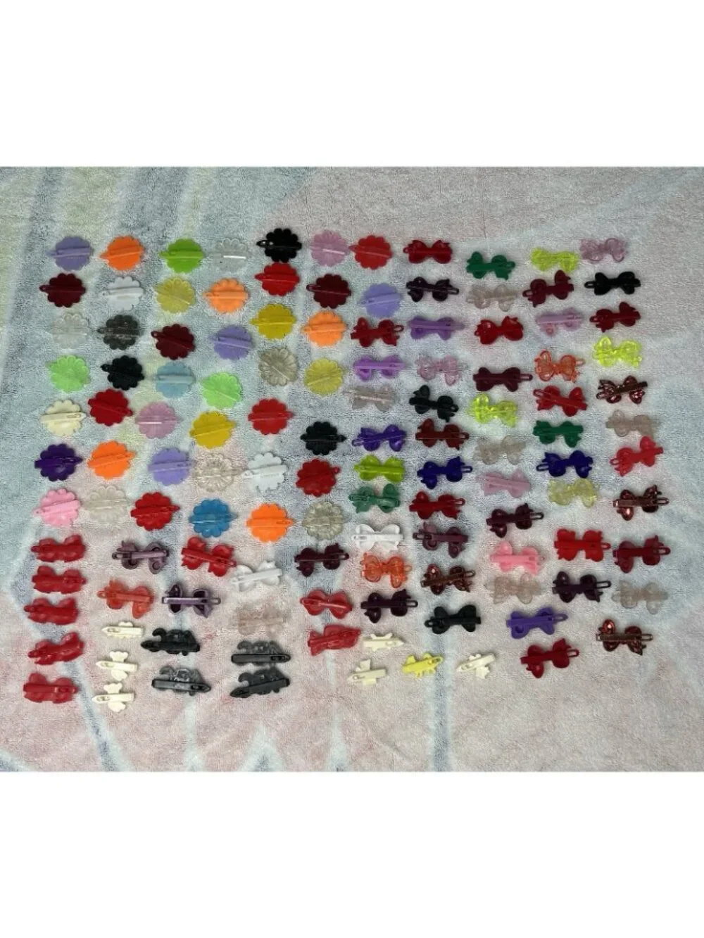 100+ Vintage Plastic Hair Barrettes Lot Flowers Bows Colorful Girls 80s 90s